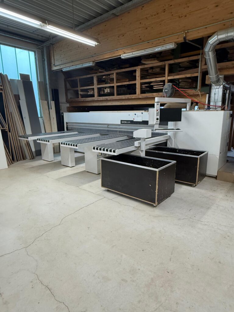 schreinerei-weidler-plattensäge-2